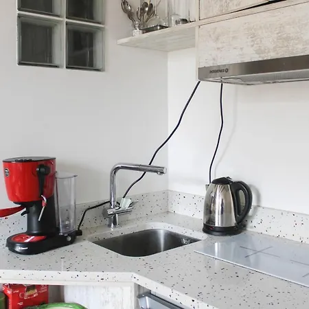 Very Quiet Studio With Open View In 14 Th * Paris